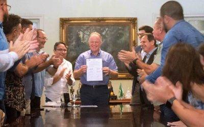 A solenidade aconteceu no Palácio Anchieta. (Foto: Hélio Filho/Secom)